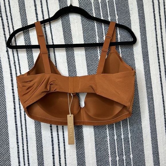 NWT Skims Wireless Form T-Shirt Bra - Picture 7 of 7